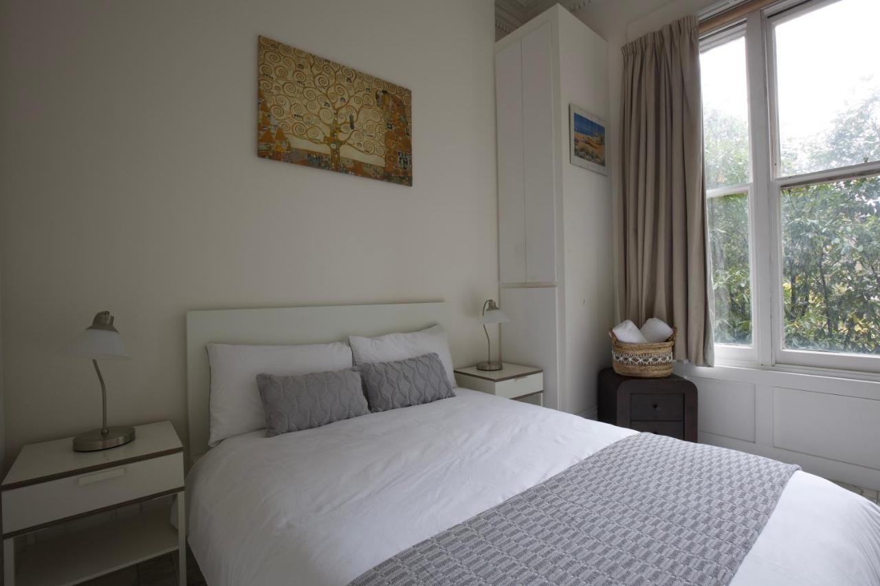 Large 2 Beds Flat Overlooking Clapham Common Park London Ngoại thất bức ảnh