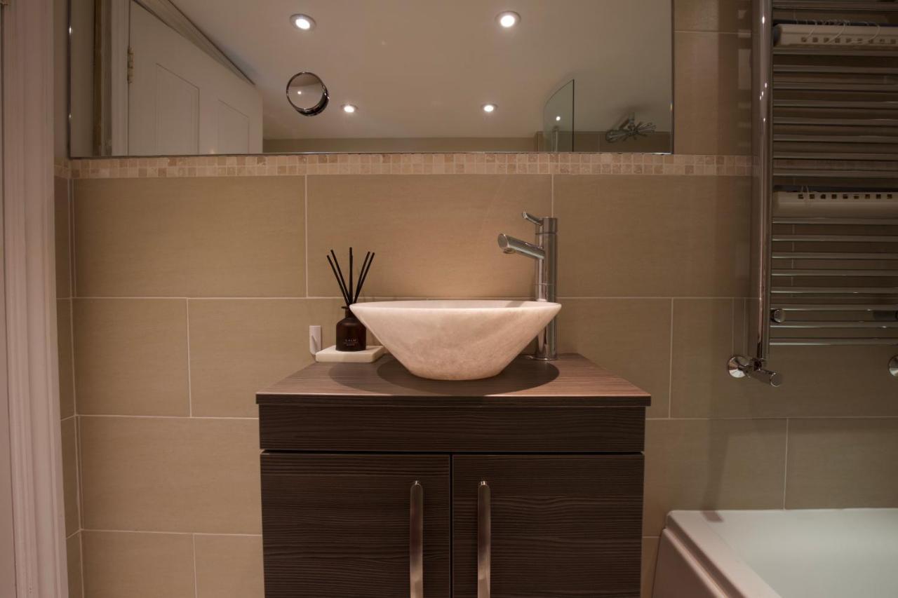 Large 2 Beds Flat Overlooking Clapham Common Park London Ngoại thất bức ảnh